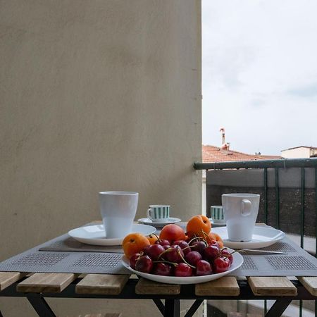 Yellowsunny Apartment With Two Balconies Pisa Exterior photo