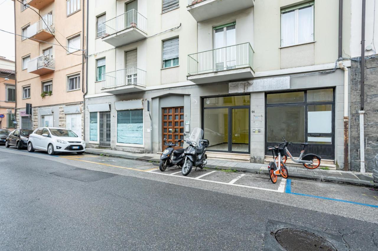 Yellowsunny Apartment With Two Balconies Pisa Exterior photo