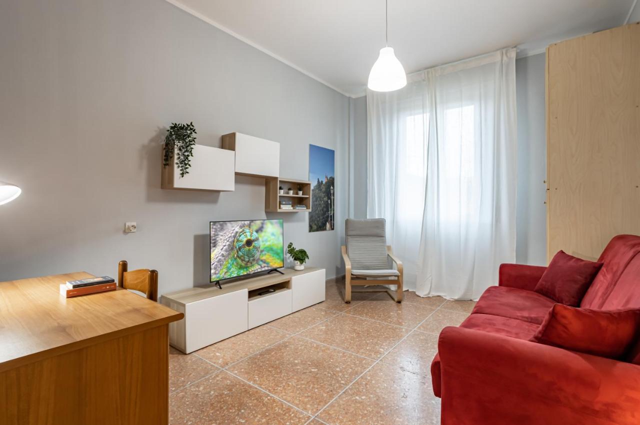 Yellowsunny Apartment With Two Balconies Pisa Exterior photo