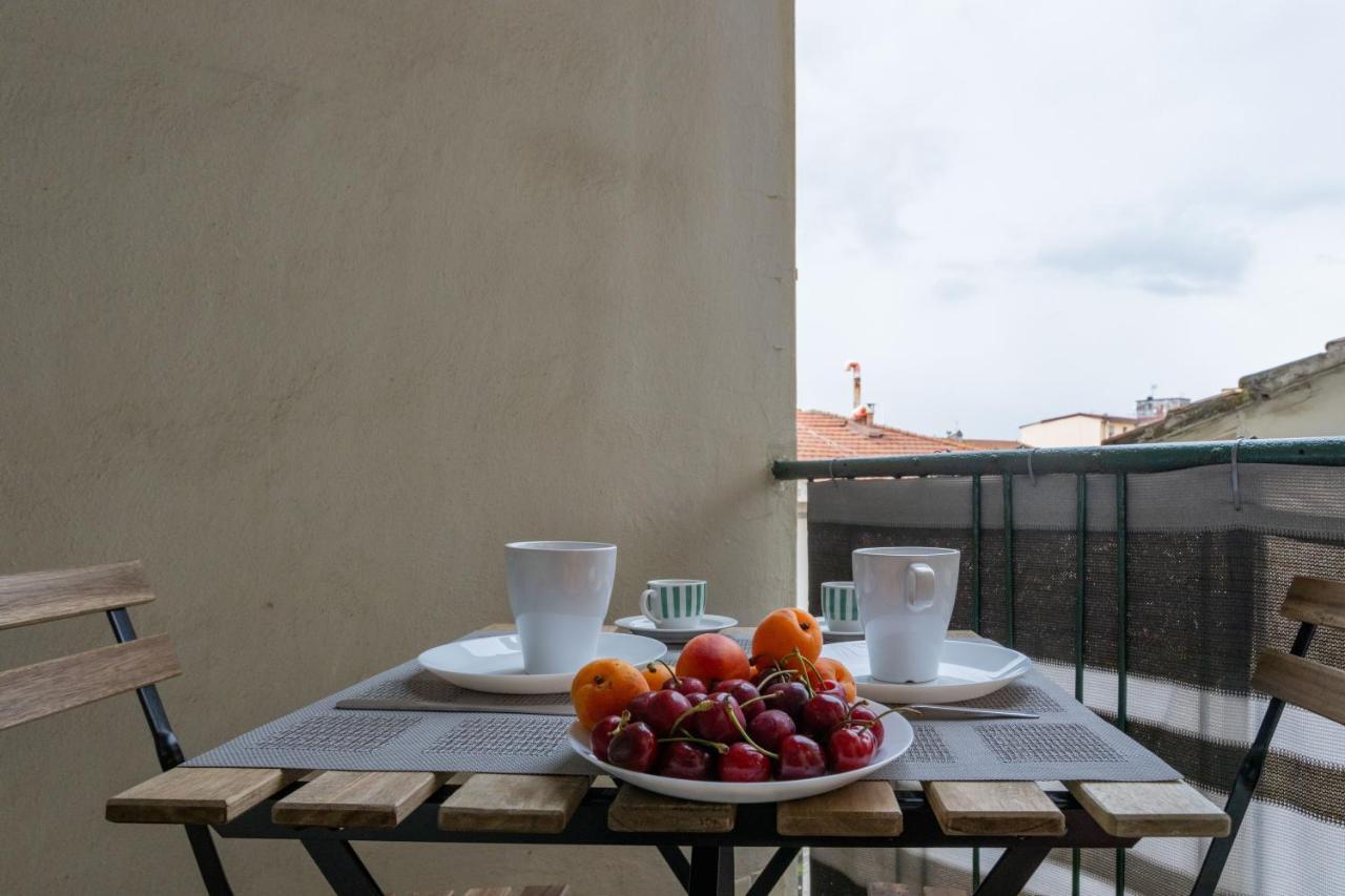 Yellowsunny Apartment With Two Balconies Pisa Exterior photo